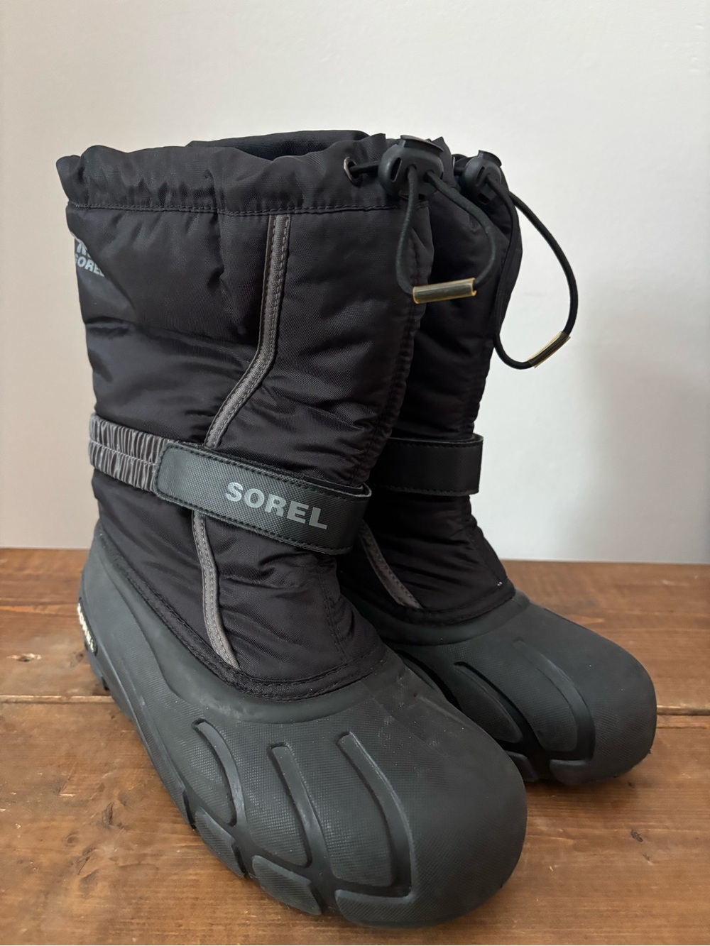Kids Sorel Flurry Nylon Winter Snow Boots Black Youth Boys Size 6